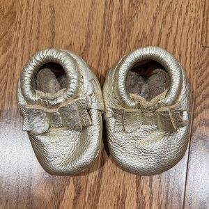Freshly Picked Gold Leather Baby Moccasins Size 1